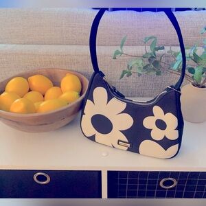 Cute Floral Handbag by Icing!